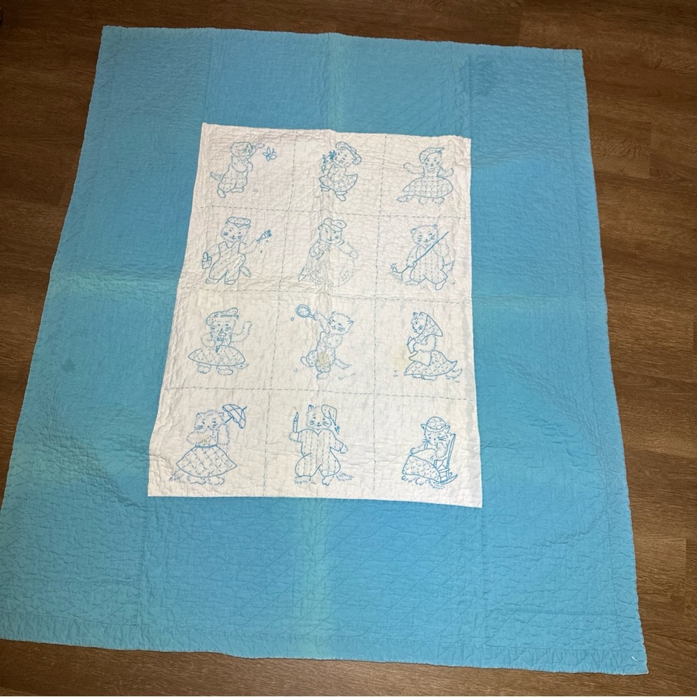 Vintage Handmade Cat Quilt Blanket Blue White 43x51 Hand Stitched Throw VTG